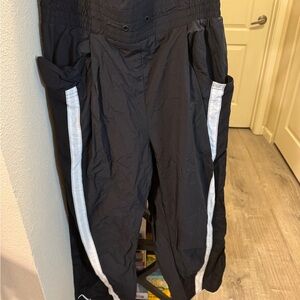 FP Movement Champ is Here Pants Size M